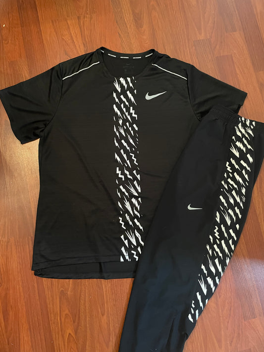 Nike Lightening Bolt set ⚡️